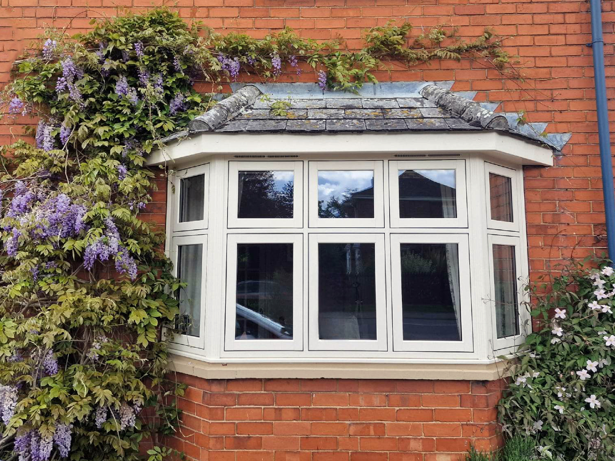 Cream Woodgrain Flush Casement Windows