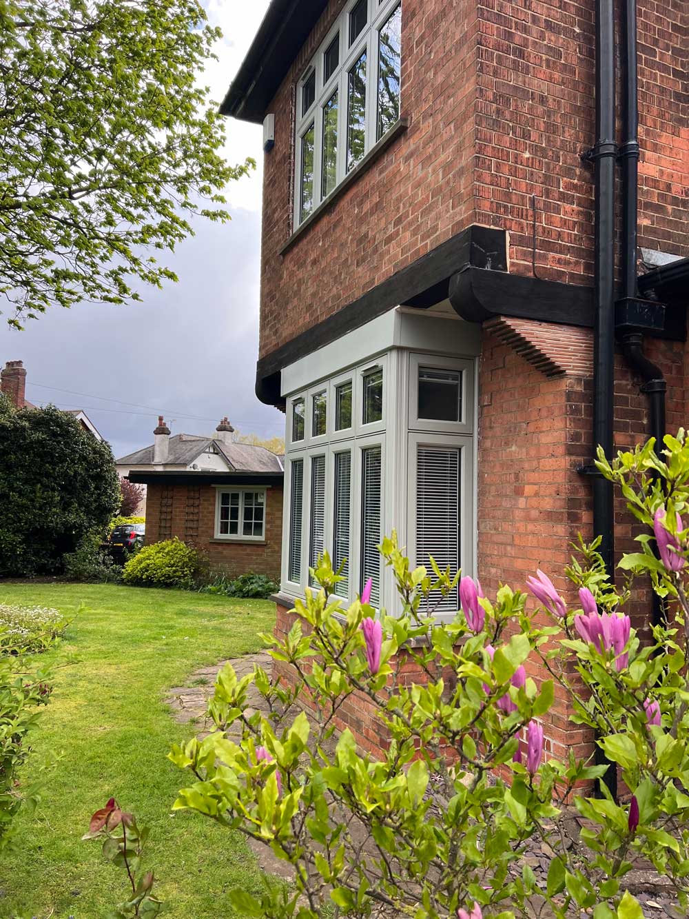 Agate Grey Resurgence Flush Windows